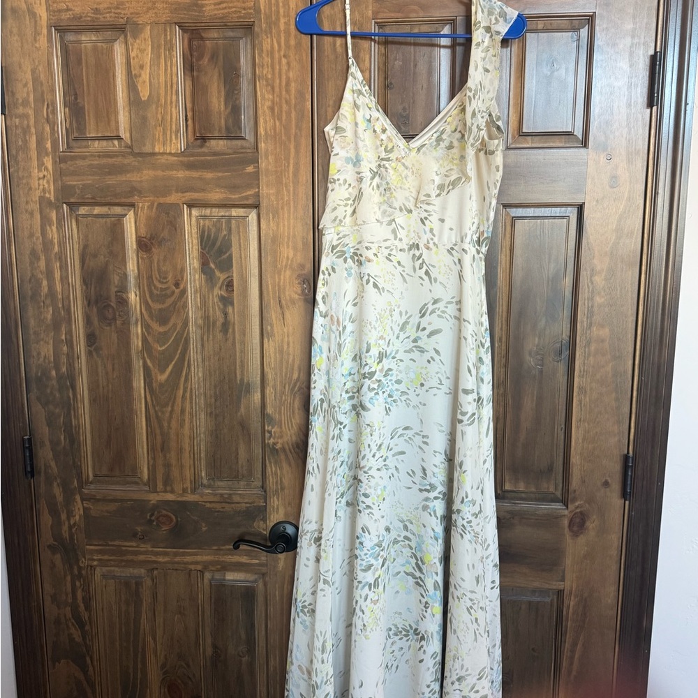 White House Black Market Cream Floral Maxi Dress